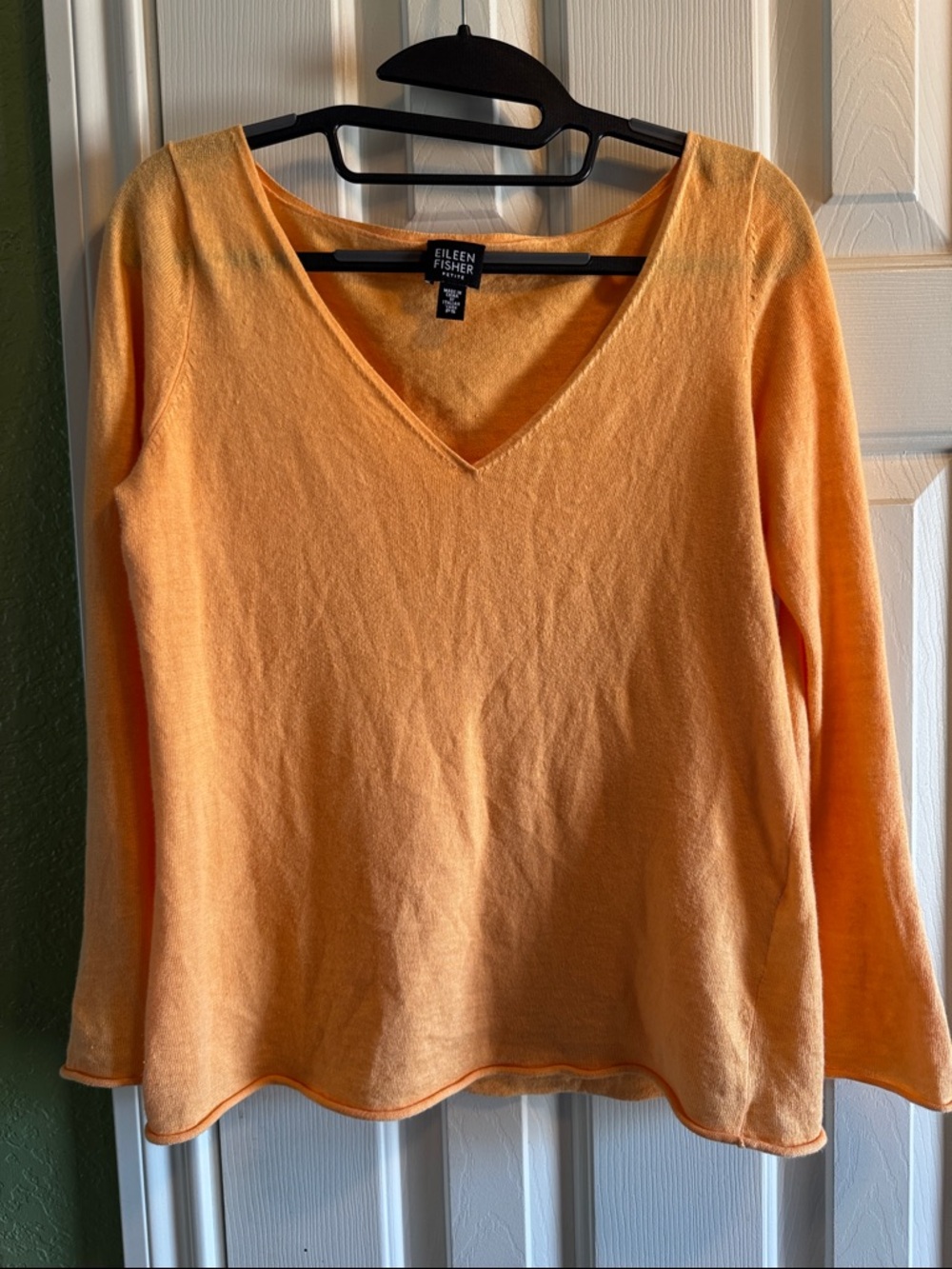 Eileen Fisher cotton/linen v neck